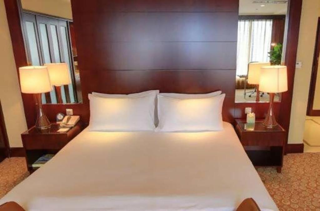 Golden Eagle Summit Hotel Downtown Nanjing  Exterior photo