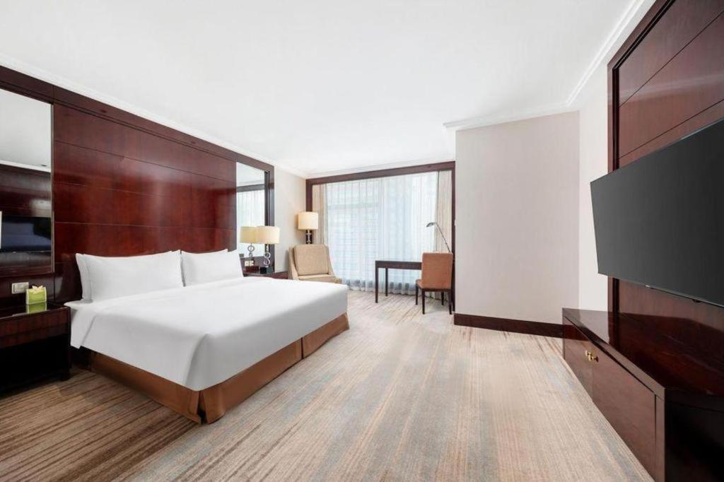 Golden Eagle Summit Hotel Downtown Nanjing  Exterior photo